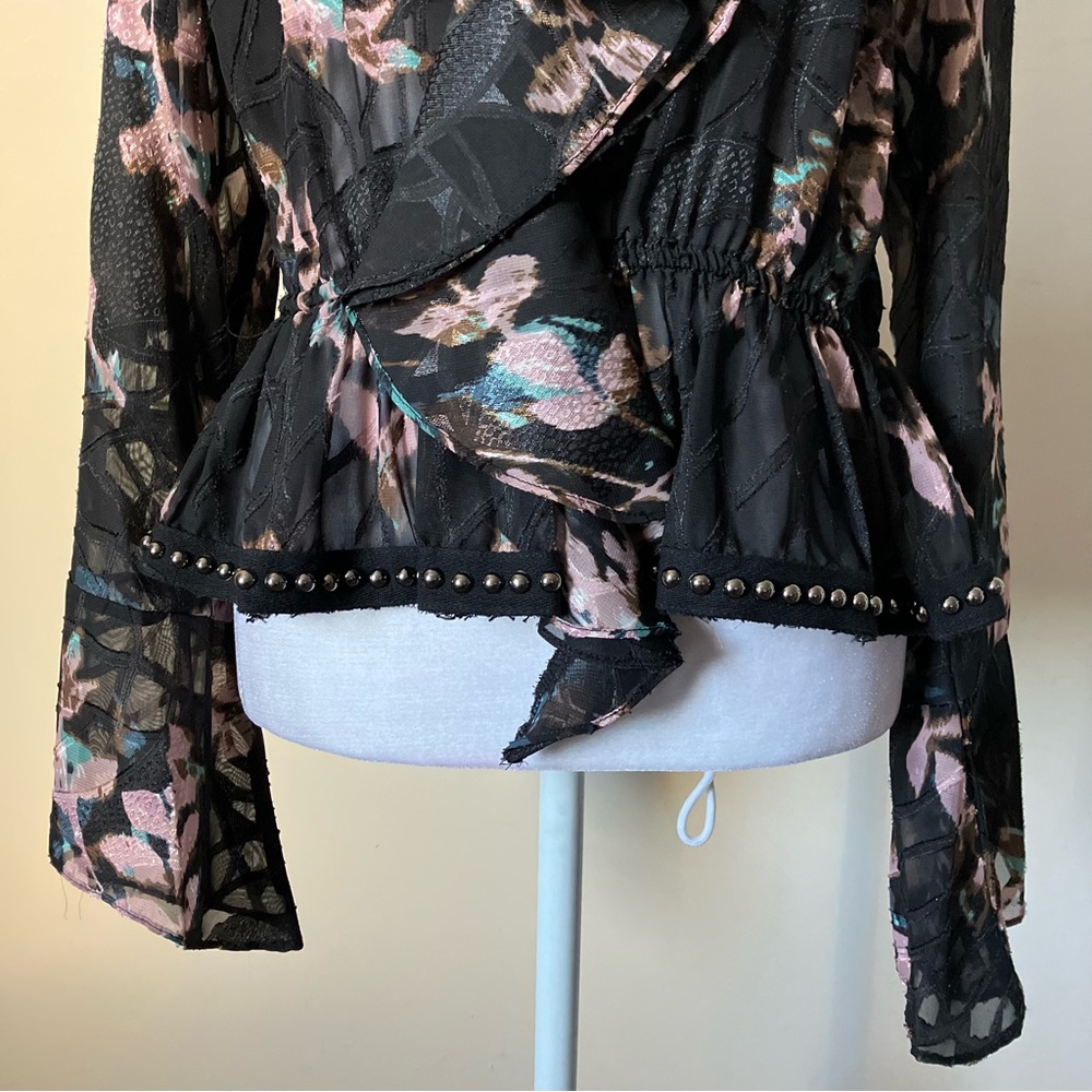 Alberto Makali Black Sheer Long Bell Sleeves Floral V Neck Blouse size Medium - Picture 8 of 10